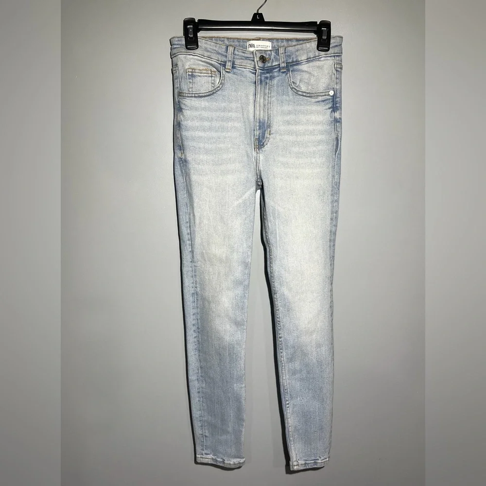Zara Light Blue Skinny Jeans for Women‎